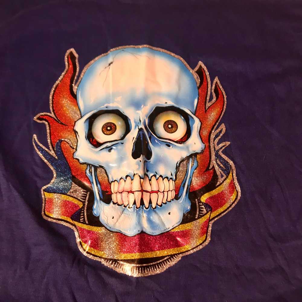 Vintage skull iron on graphic tee - image 2