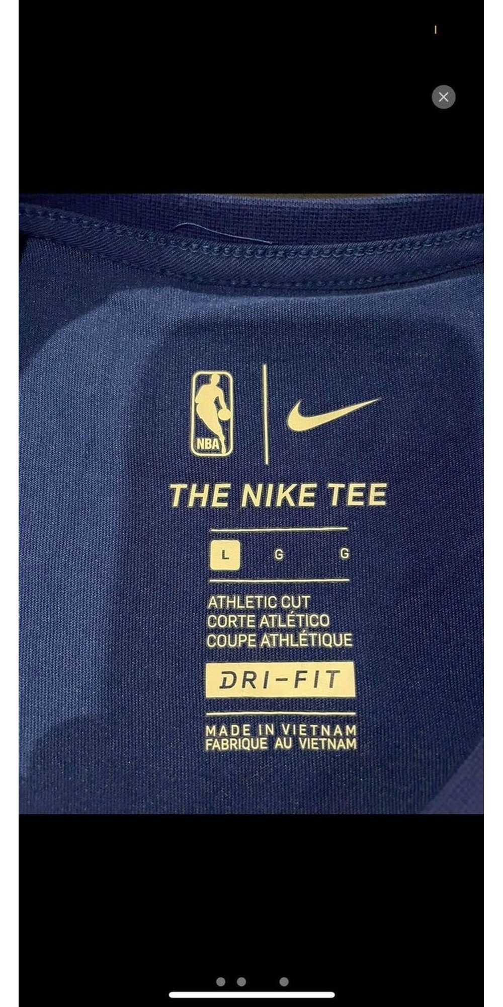 Nike Detroit Pistons warm up T-shirt - image 3