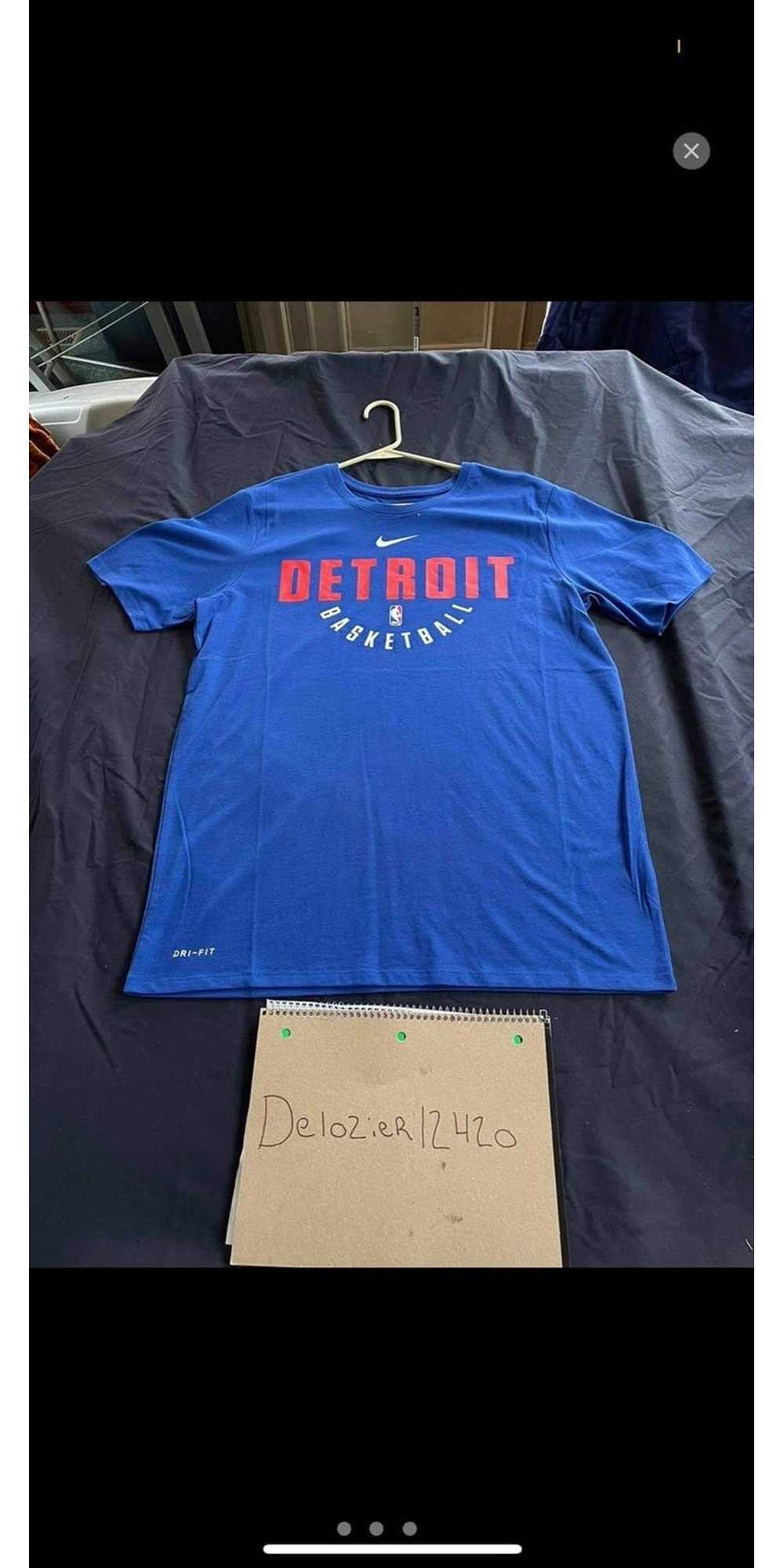 Nike Detroit Pistons warm up T-shirt - image 4