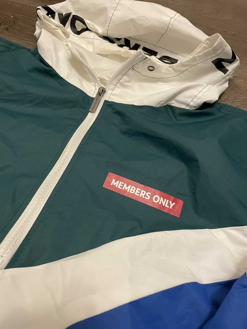 Members Only Retro MEMBERS ONLY Windbreaker 1/2 Z… - image 4