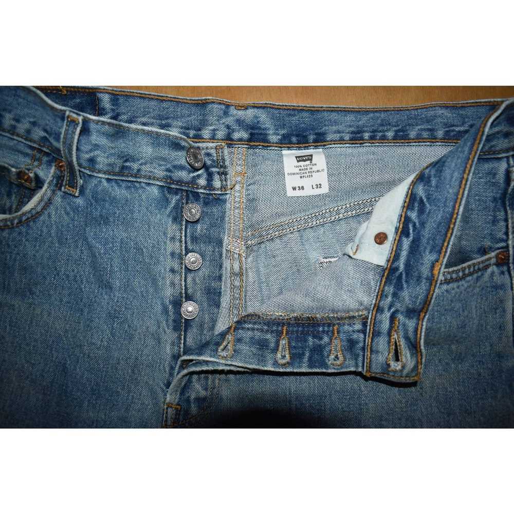 Levi's Vintage LEVIS 501 Button Fly Jeans 36x32 D… - image 3
