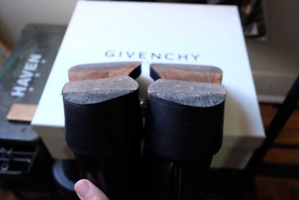 Givenchy Bottine Chain Boot wm us 6.5 - image 7