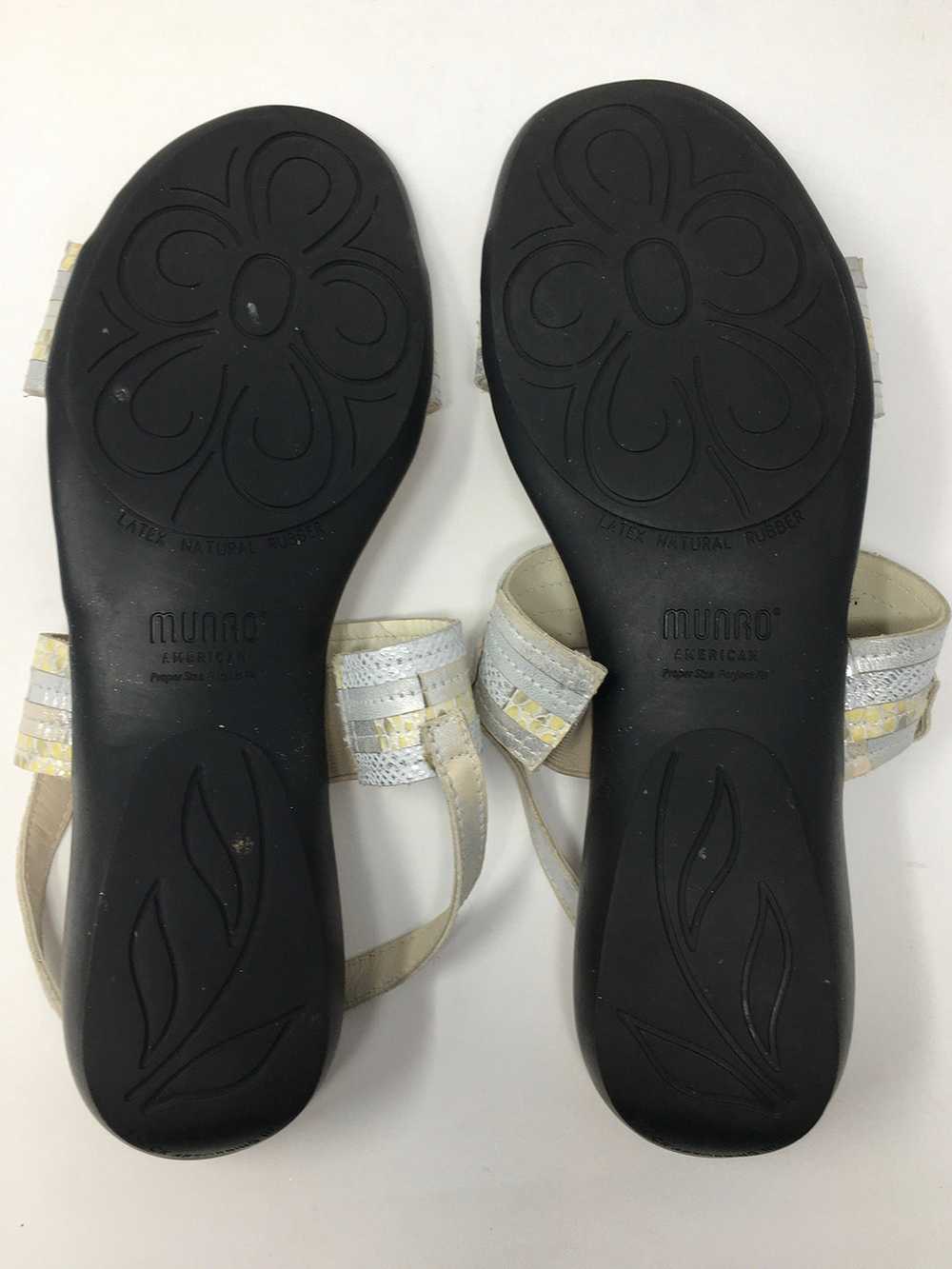 Munro Size 11 Ivory Patchwork Sandals - image 8