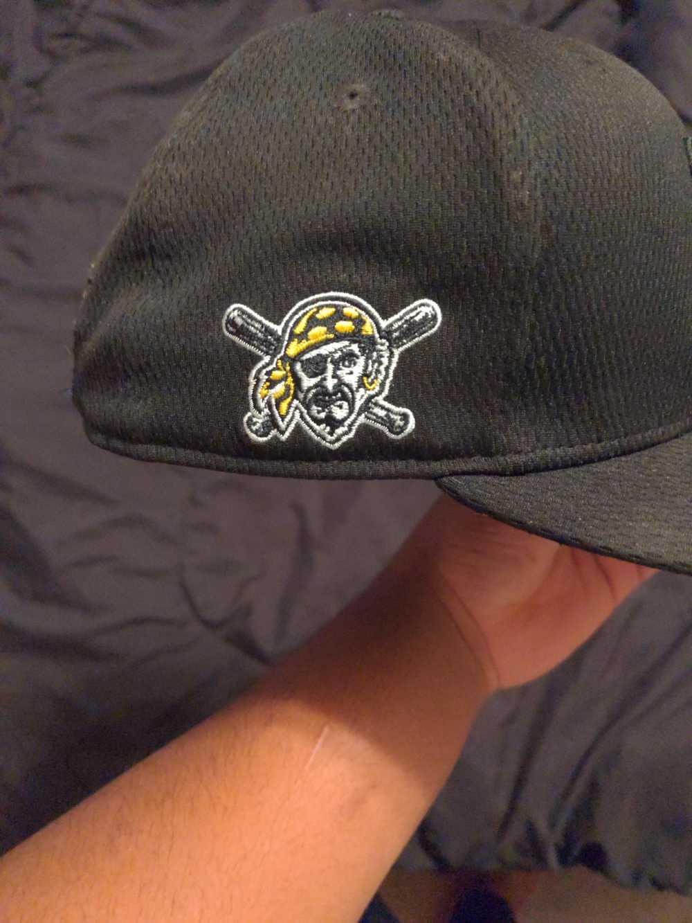 MLB × New Era Pittsburgh Pirates Fitted Hat - image 2