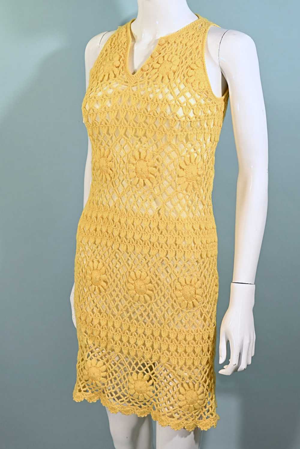 Vintage 60s Yellow Crochet Mod Mini Dress XS - image 5
