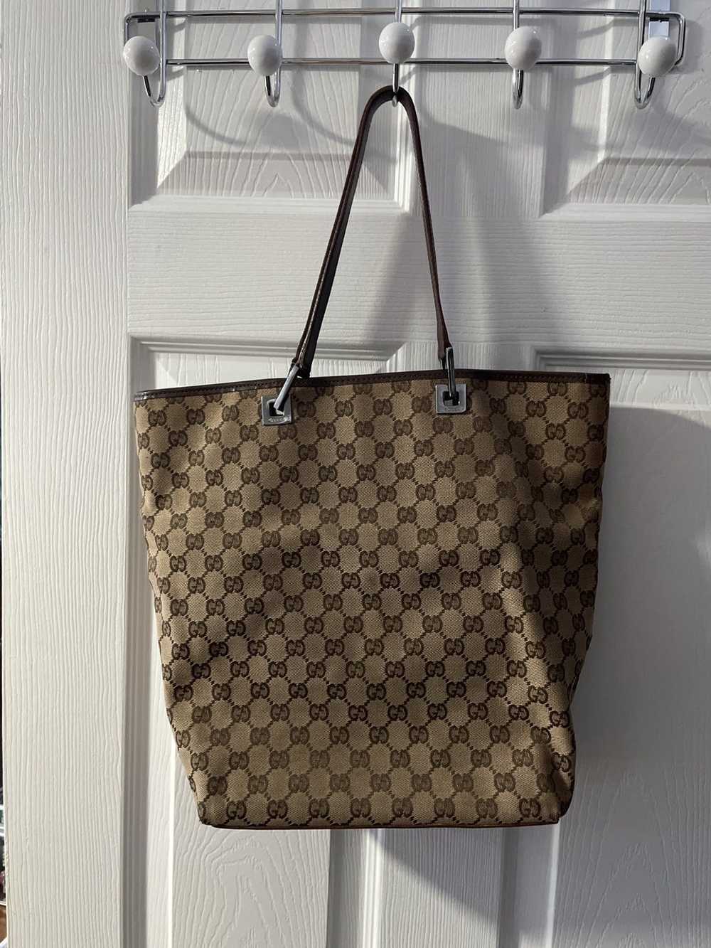 Gucci Gucci gg canvas monogram tote bag - image 2