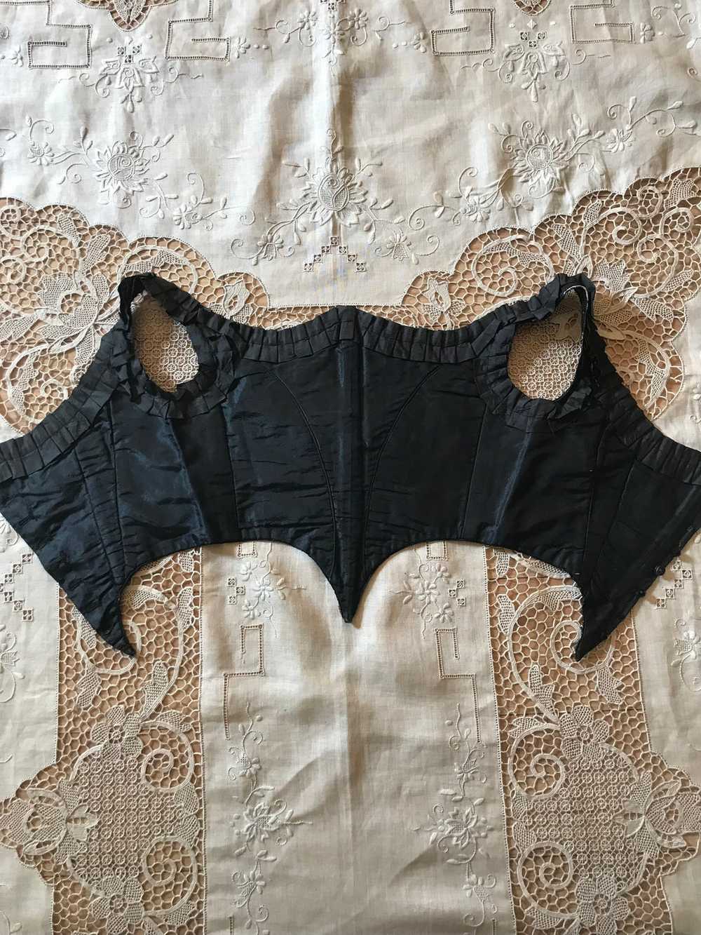 Antique Mourning black silk Swiss waist bodice 🌿… - image 11