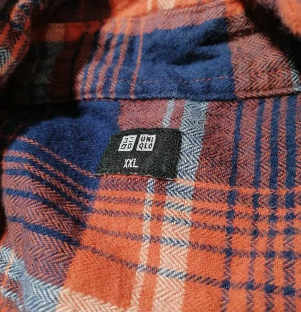 Uniqlo Flannel Longsleeve Buttons Shirt - image 3