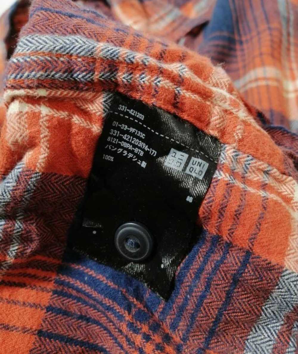 Uniqlo Flannel Longsleeve Buttons Shirt - image 4