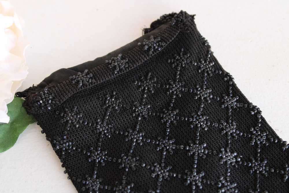 Vintage 1920s Beaded Purse With Tassels - image 3