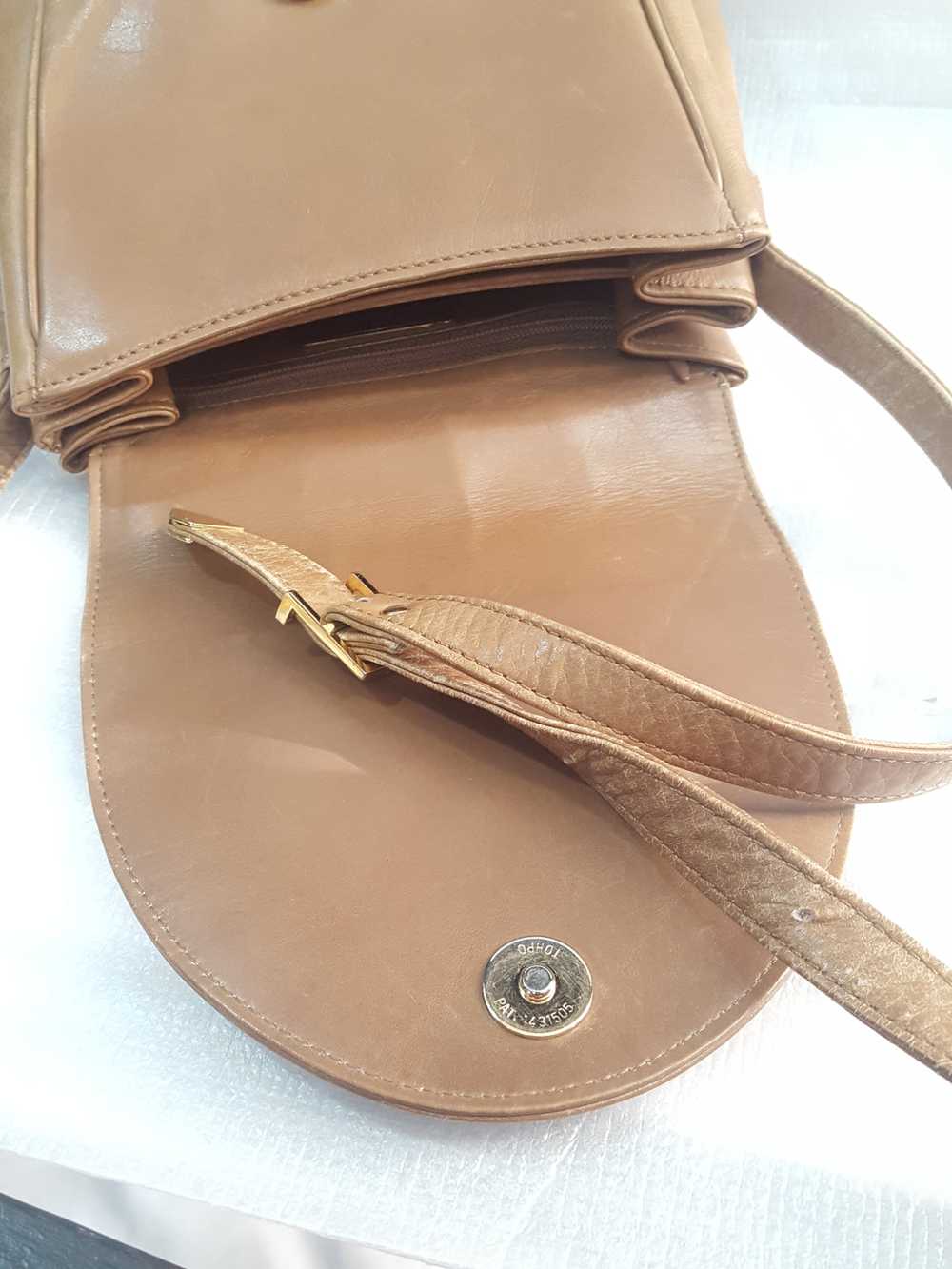 Charles Jourdan Paris Vintage Leather Crossbody B… - image 10