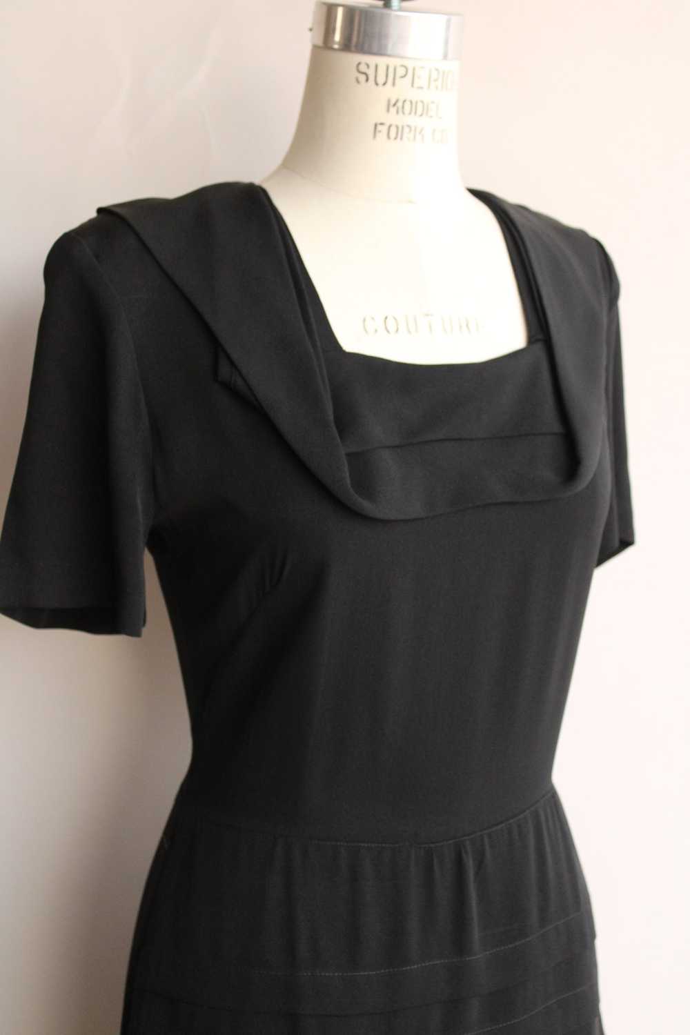 Vintage 1940s Black Rayon Dress With Square Shawl… - image 4