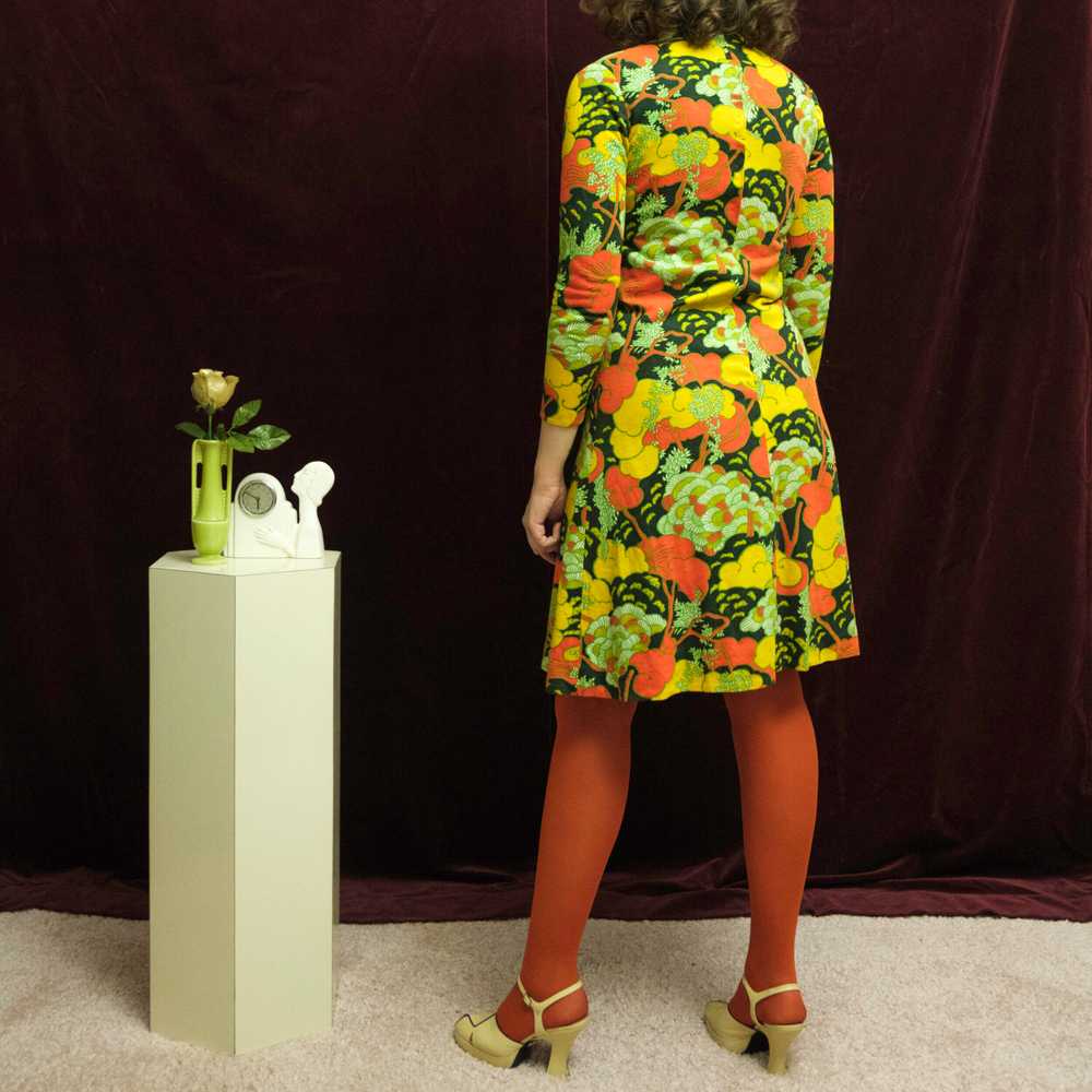 1970s psychedelic tree print dress - image 3