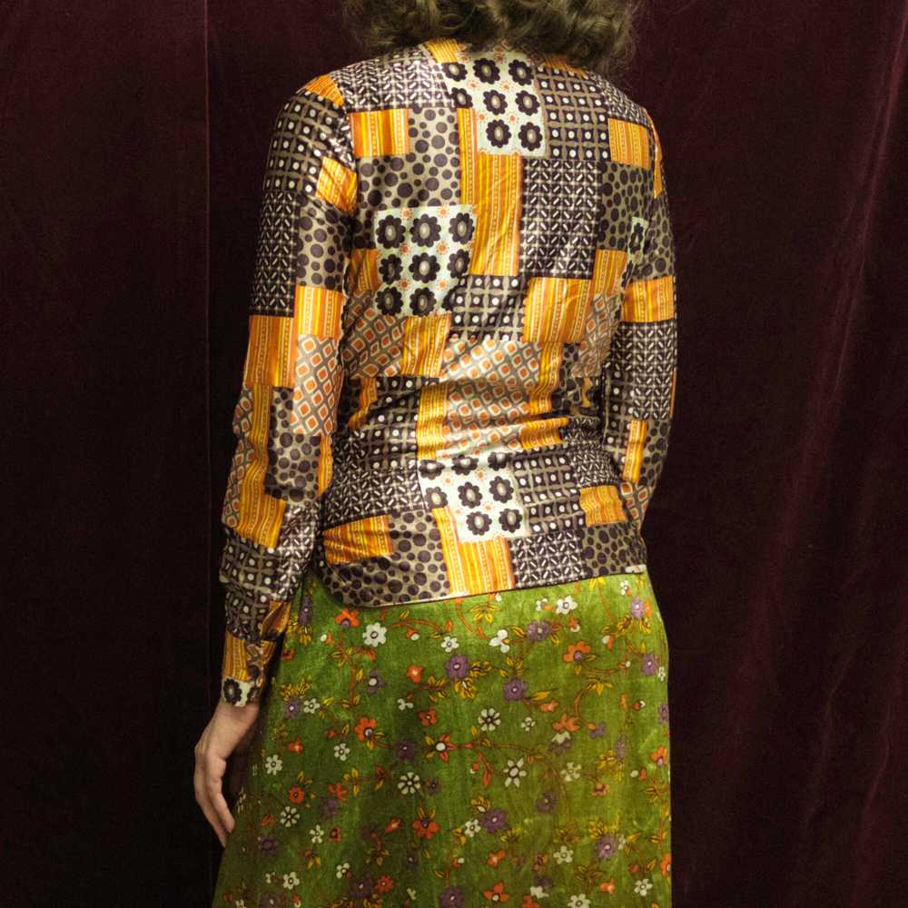 1970s patchwork print button-up - image 3