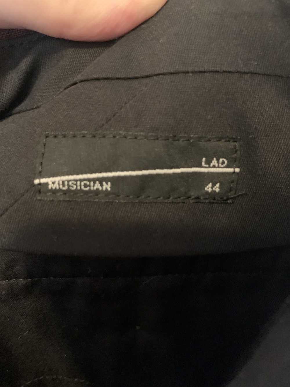 Lad Musician Linen Shorts - image 3