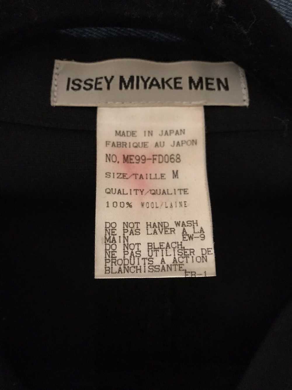 Issey Miyake Issey Miyake Men Pleated Wool Blazer - image 4
