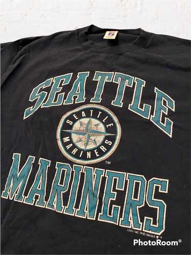Vintage 90s Seattle Mariners T-Shirt Russell Athletic - Tarks Tees