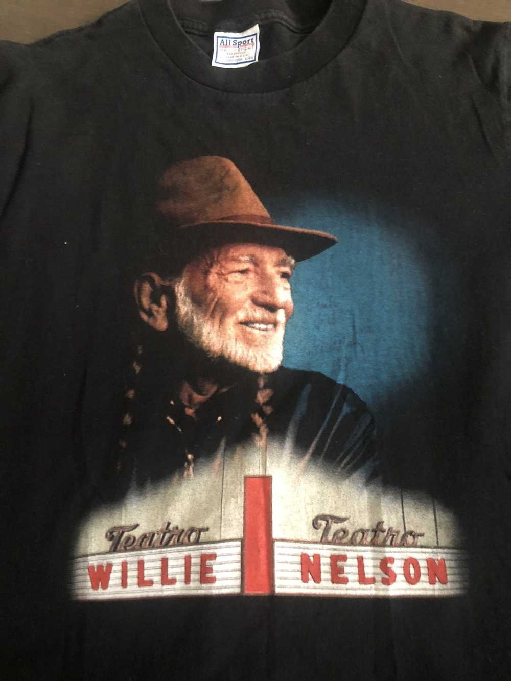 Vintage Vintage 90s Willie Nelson Teatro shirt - image 2