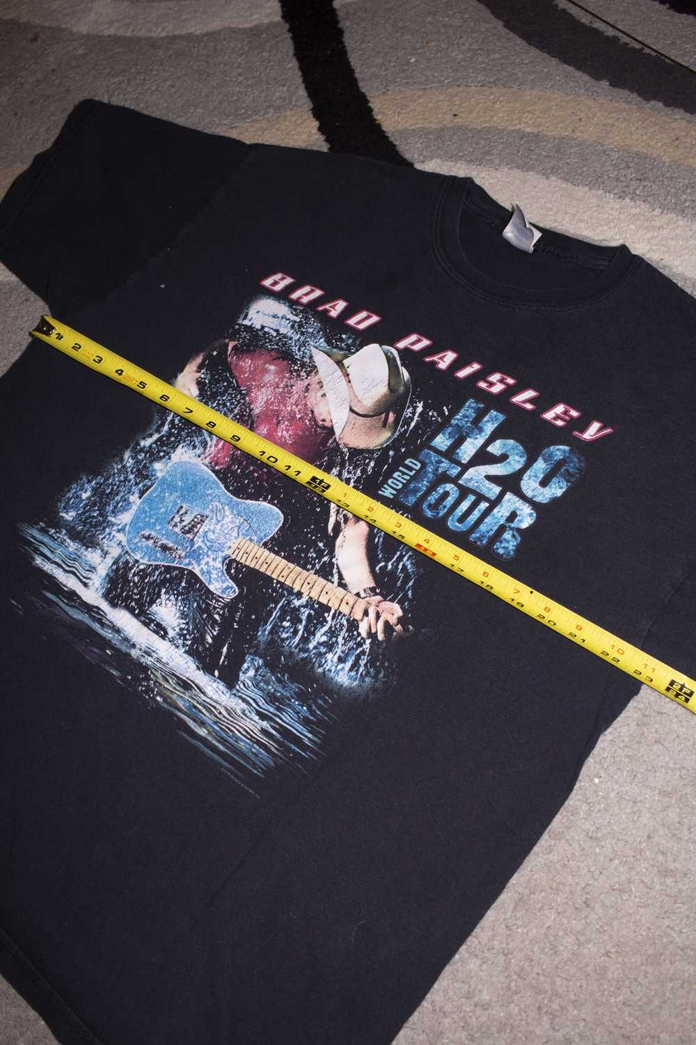 Band Tees × Vintage 2010 Brad Paisley H20 Tour T-… - image 3