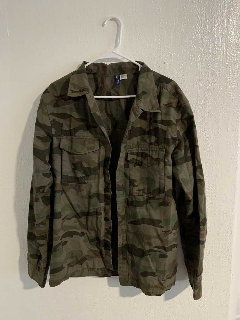 H&M H&M camo shirt jacket - image 1