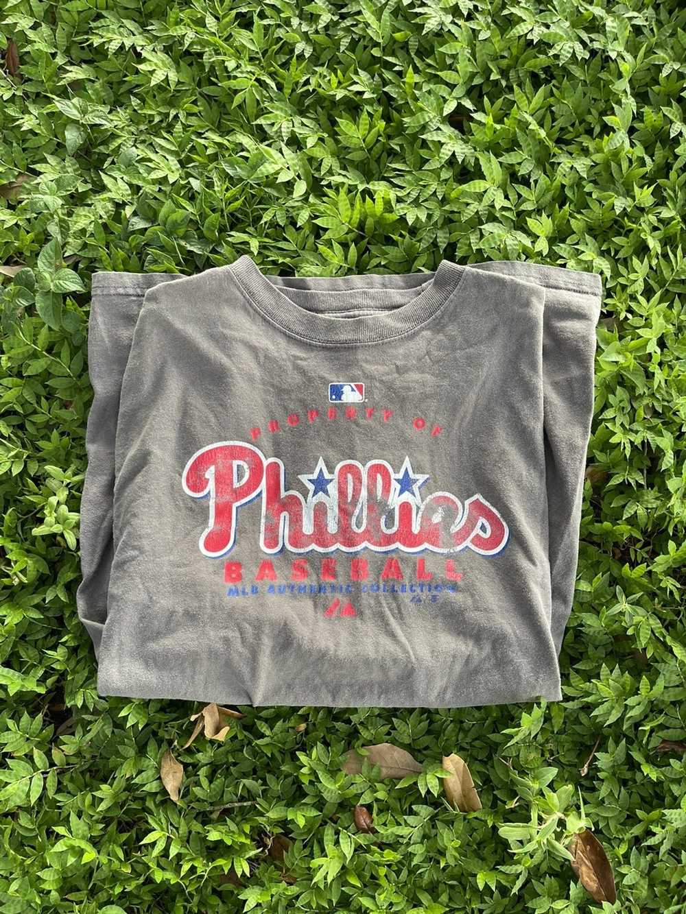 Majestic Original Phillies Baseball T-Shirt - image 2