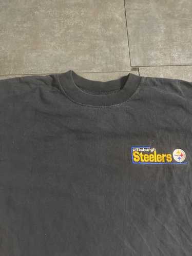 NFL × Vintage 90’s Pittsburgh Steelers tee.