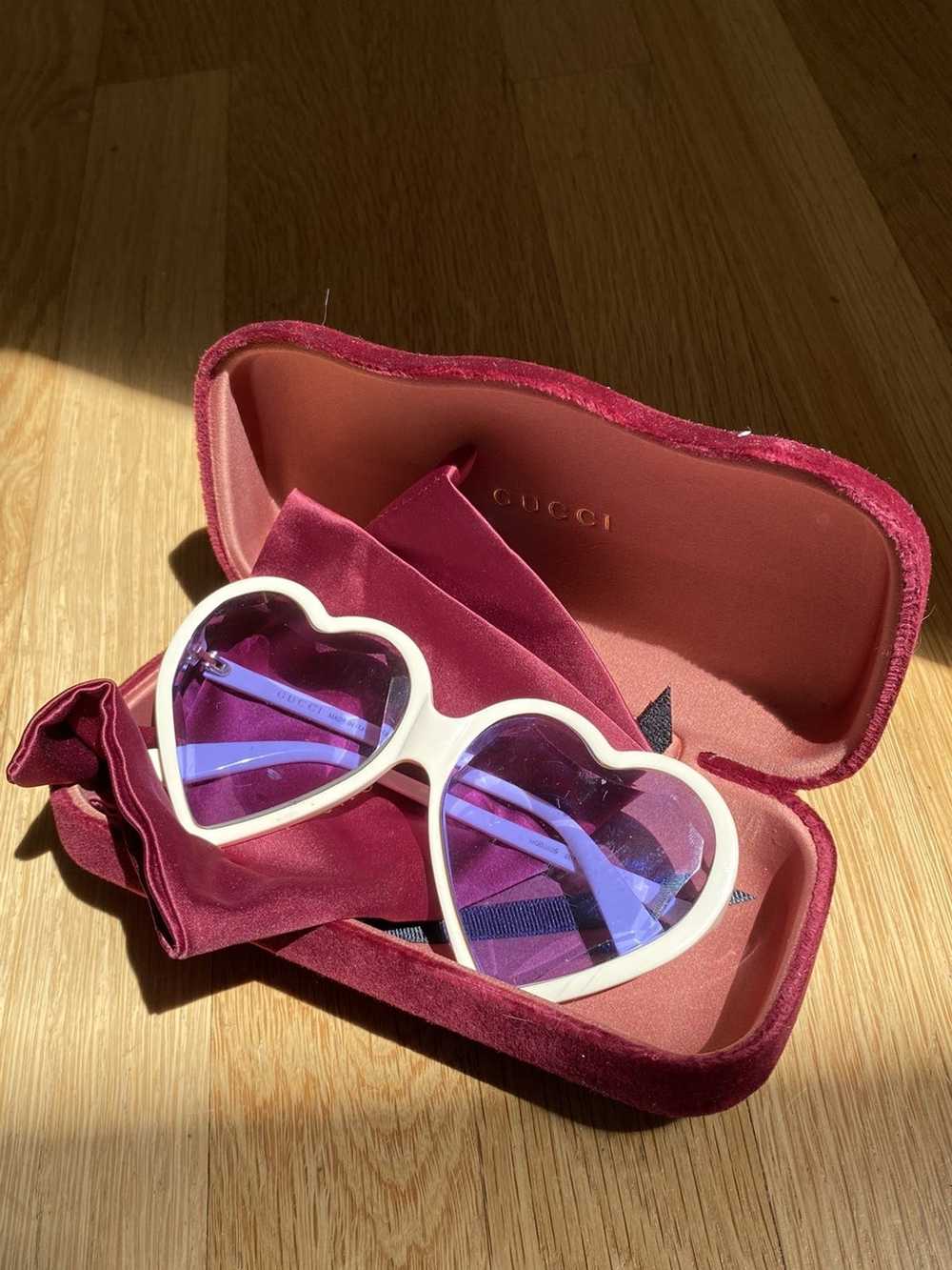 Gucci - Cat-Eye Sunglasses with Heart Shaped Charms - Gold Pink - Gucci  Eyewear - Avvenice