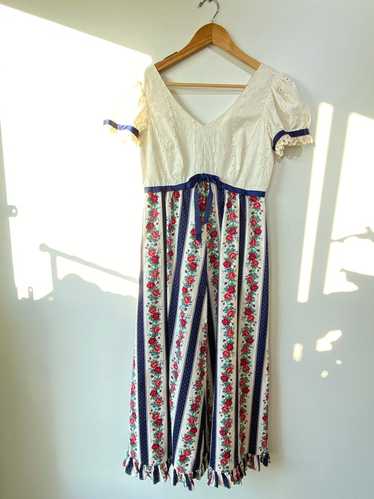 Vintage Floral Vicky Vaughn Prairie Dress
