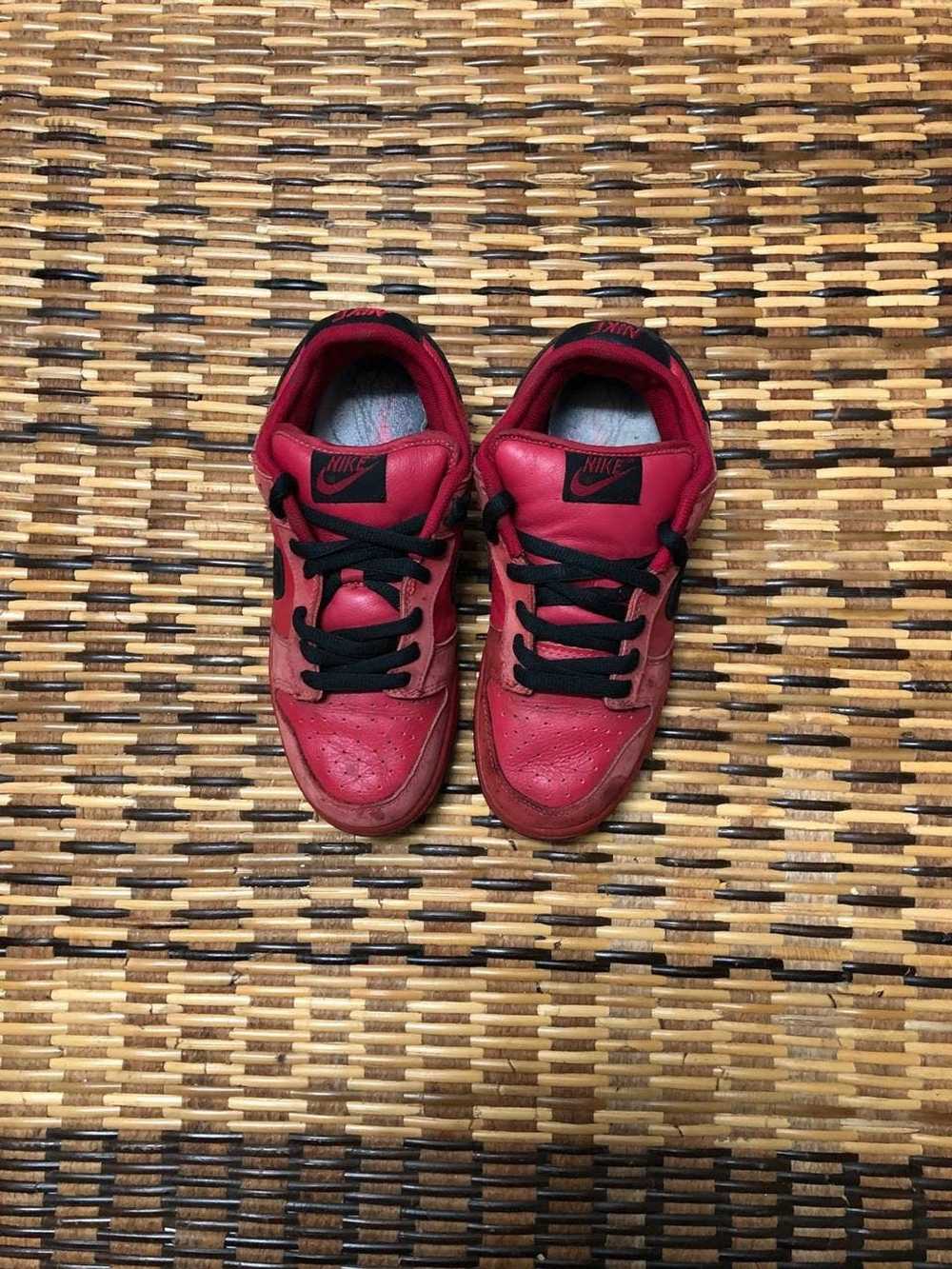 Nike × Vintage 2003 Dunk Low Pro SB True Red - image 2