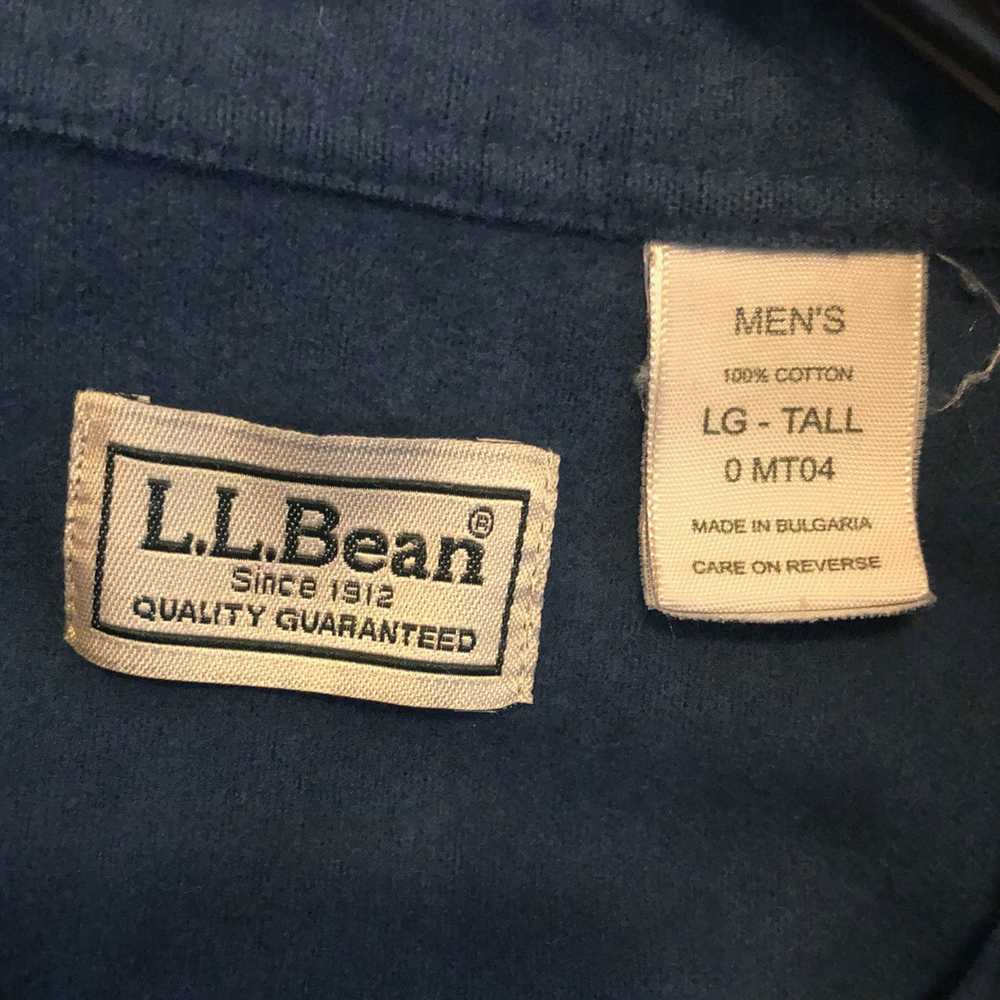 L.L. Bean LL BEAN Two Pockets Blue Shirt Men's Si… - image 4