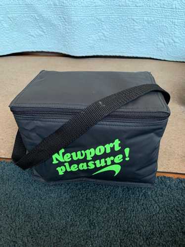 Newport × Vintage Newport pleasure lunch bag