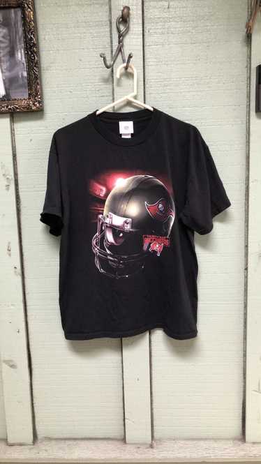 NFL × Streetwear × Vintage Tampa bay Bucs 2002 log