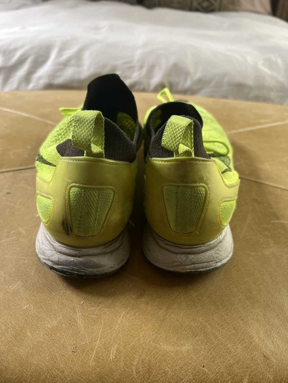 Nike Neon Yellow Nike Running shoes - image 3