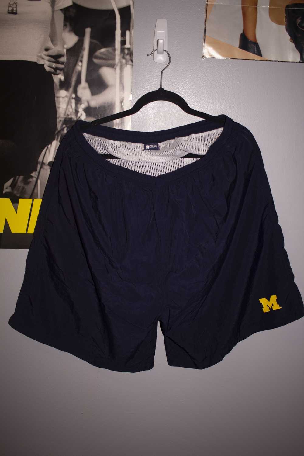 Ncaa × Vintage 90s Michigan Wolverine Shorts - image 5