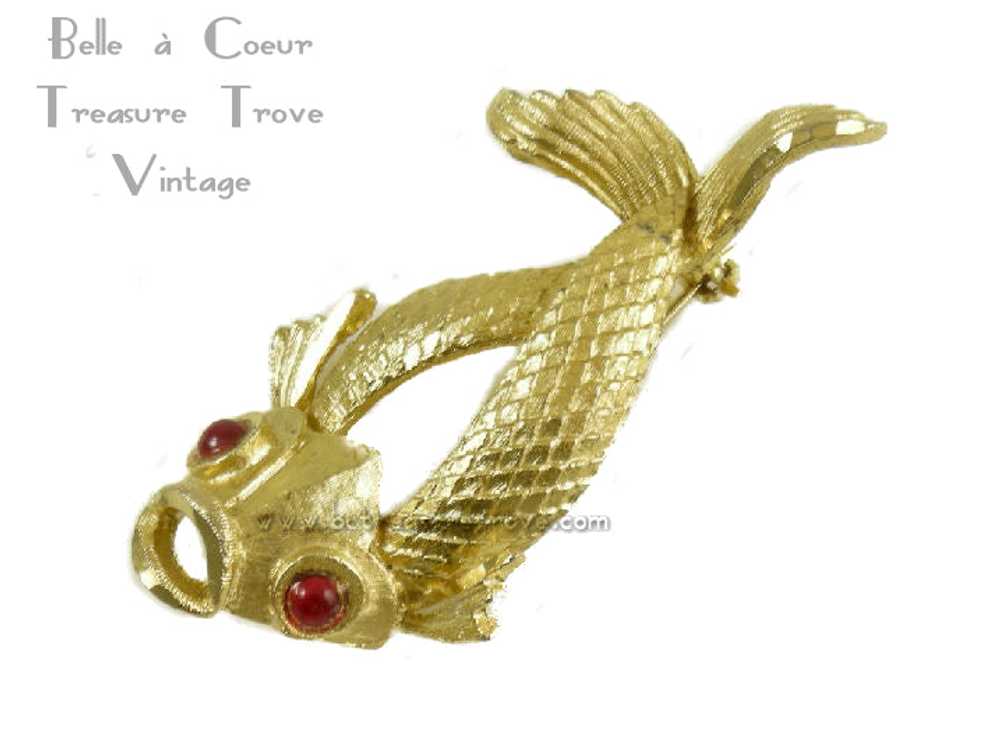 Goldtone Fish Brooch with Red Eyes Vintage Pin Si… - image 1