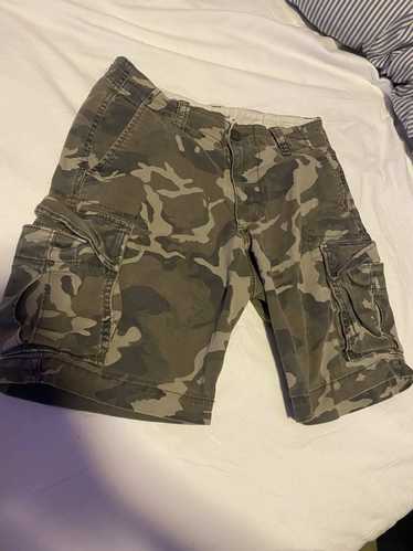 Old Navy × Vintage Camouflage cargo shorts