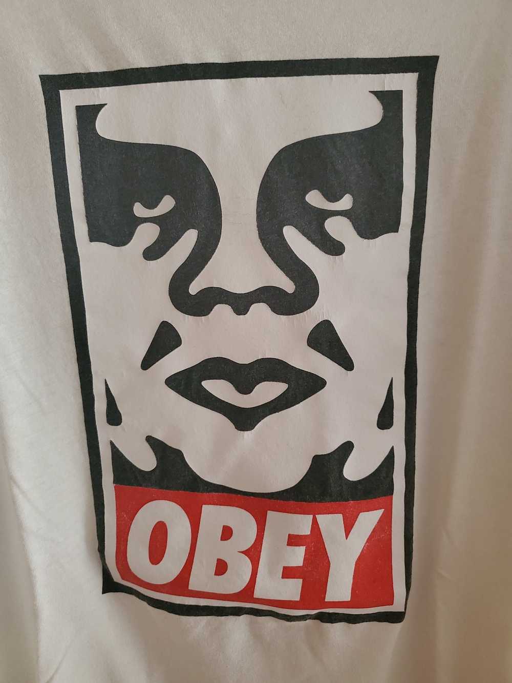 Obey Best looking tshirt on the plant - Gem