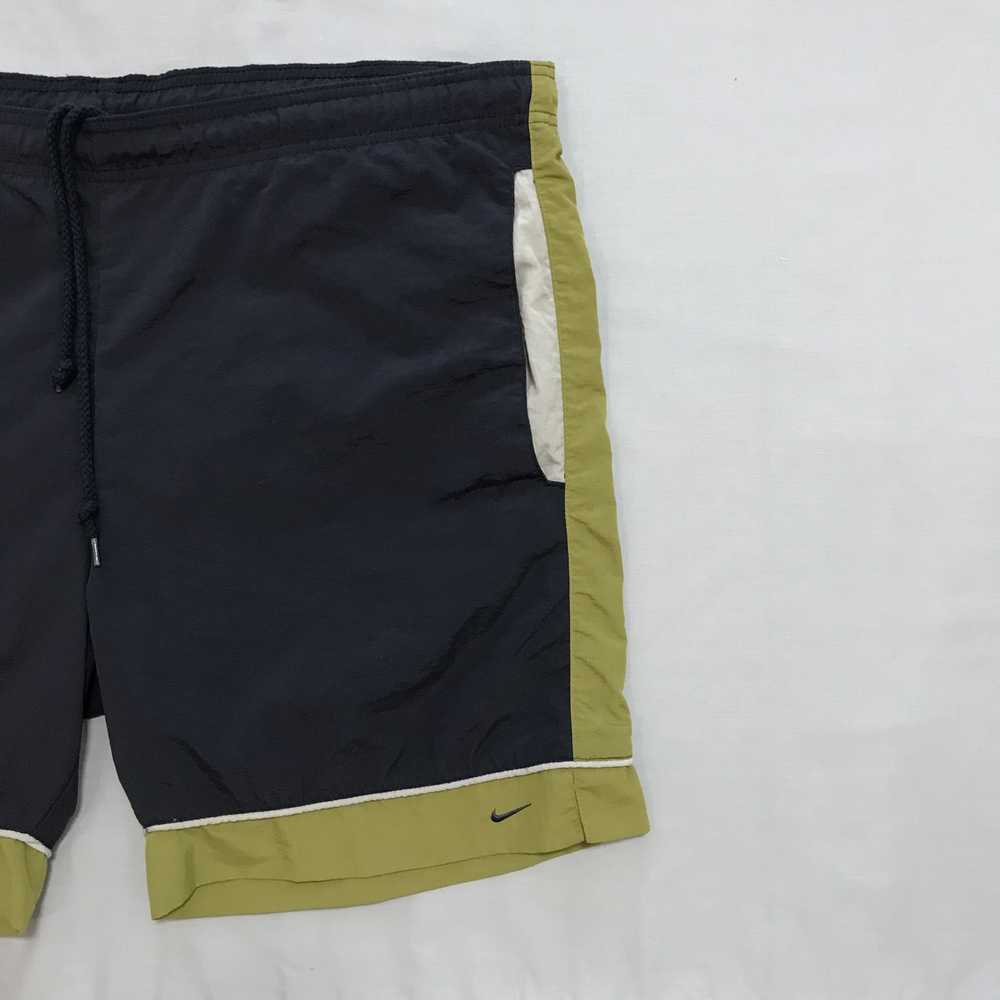 Nike × Streetwear × Vintage NIKE Vintage Shorts S… - image 3