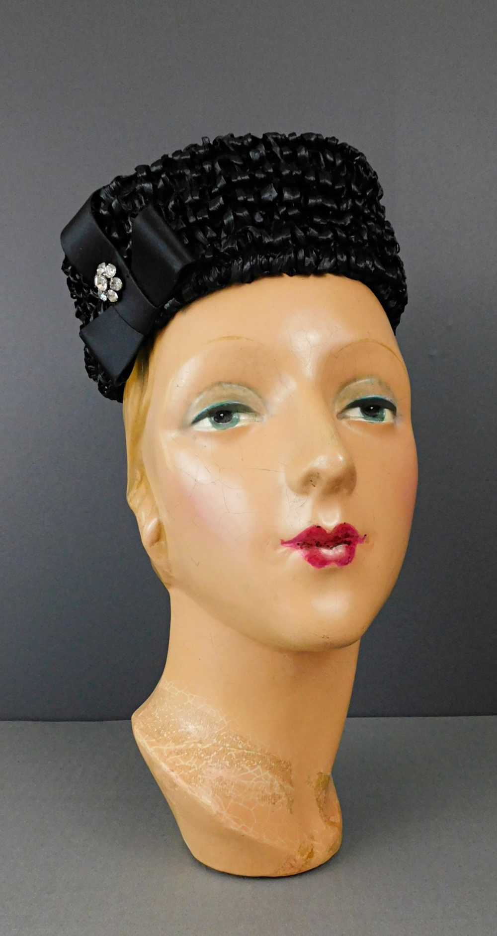 Vintage Black Straw Raffia Loop Hat with Bow and … - image 1