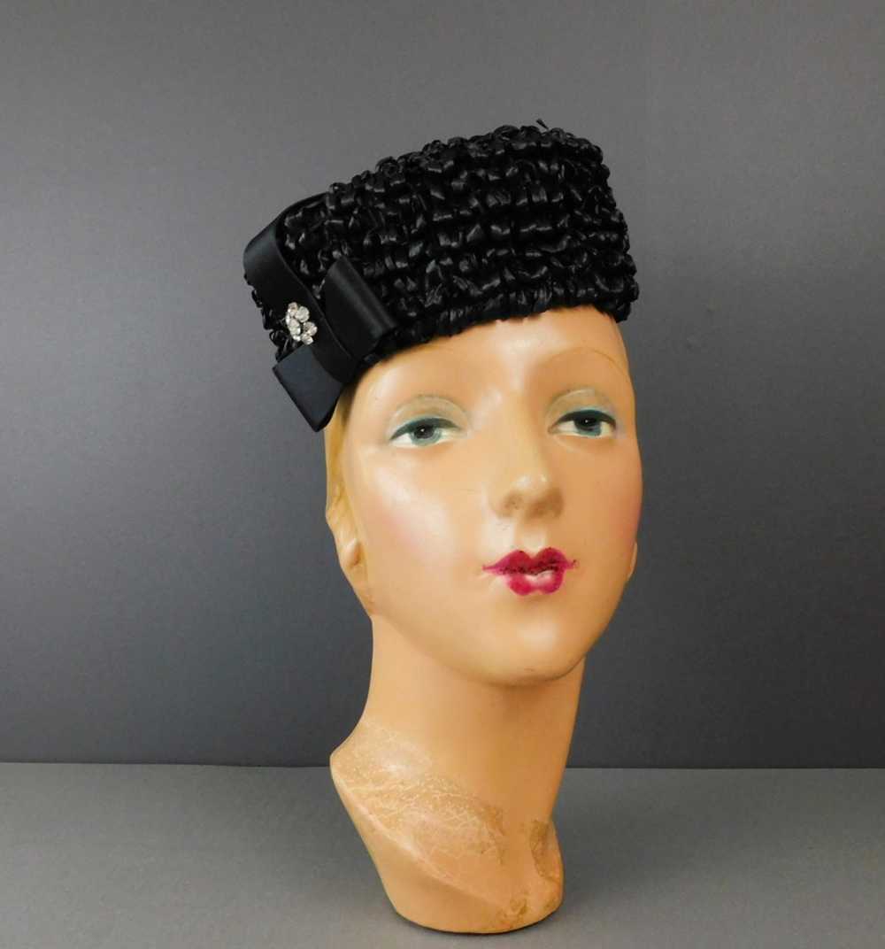Vintage Black Straw Raffia Loop Hat with Bow and … - image 2