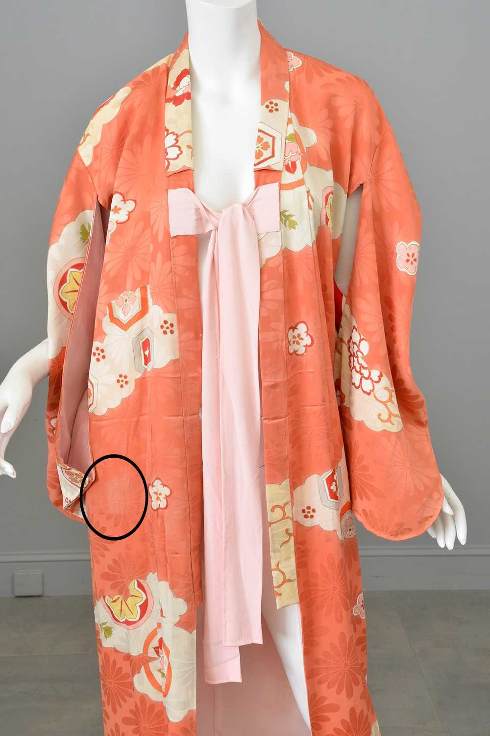 Vintage Kimono Coral and Pink Retro Floral and Cl… - image 11