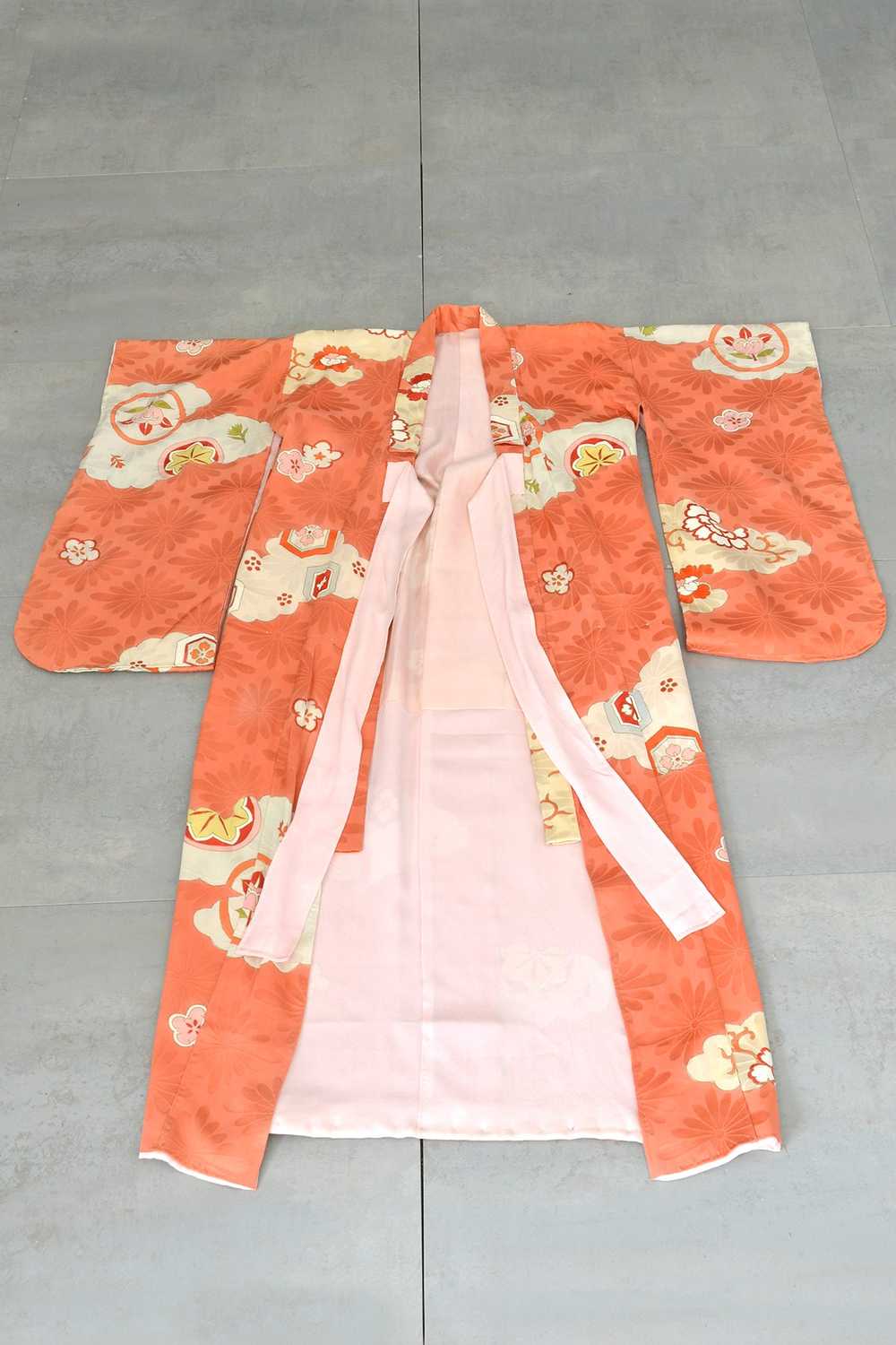 Vintage Kimono Coral and Pink Retro Floral and Cl… - image 2