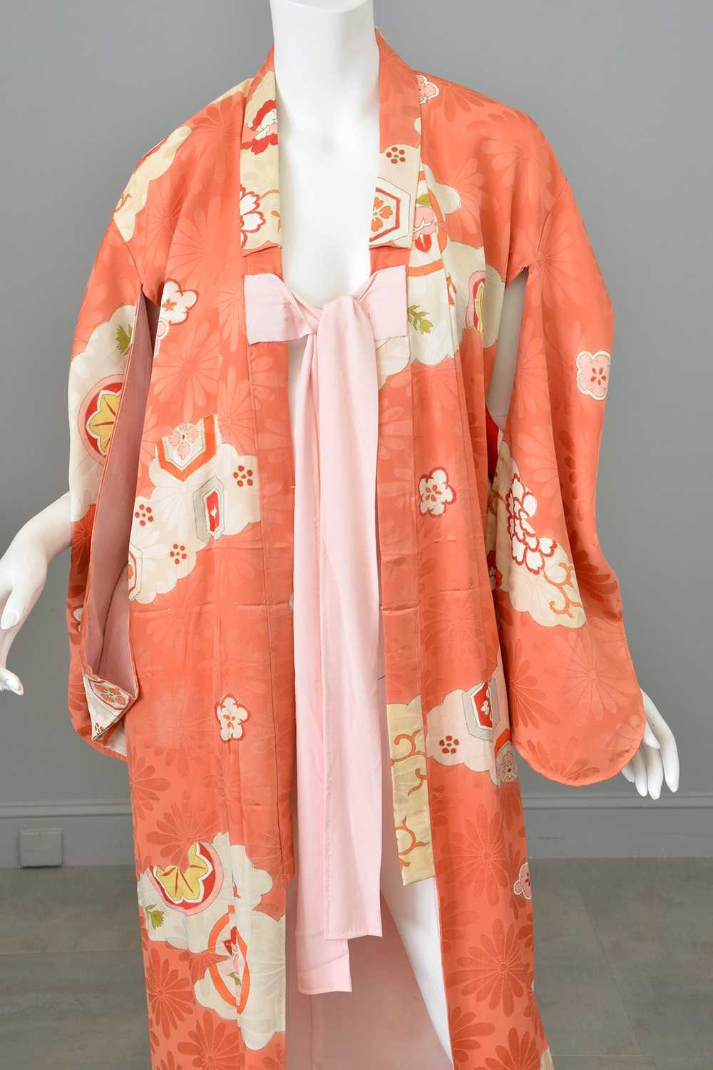 Vintage Kimono Coral and Pink Retro Floral and Cl… - image 7