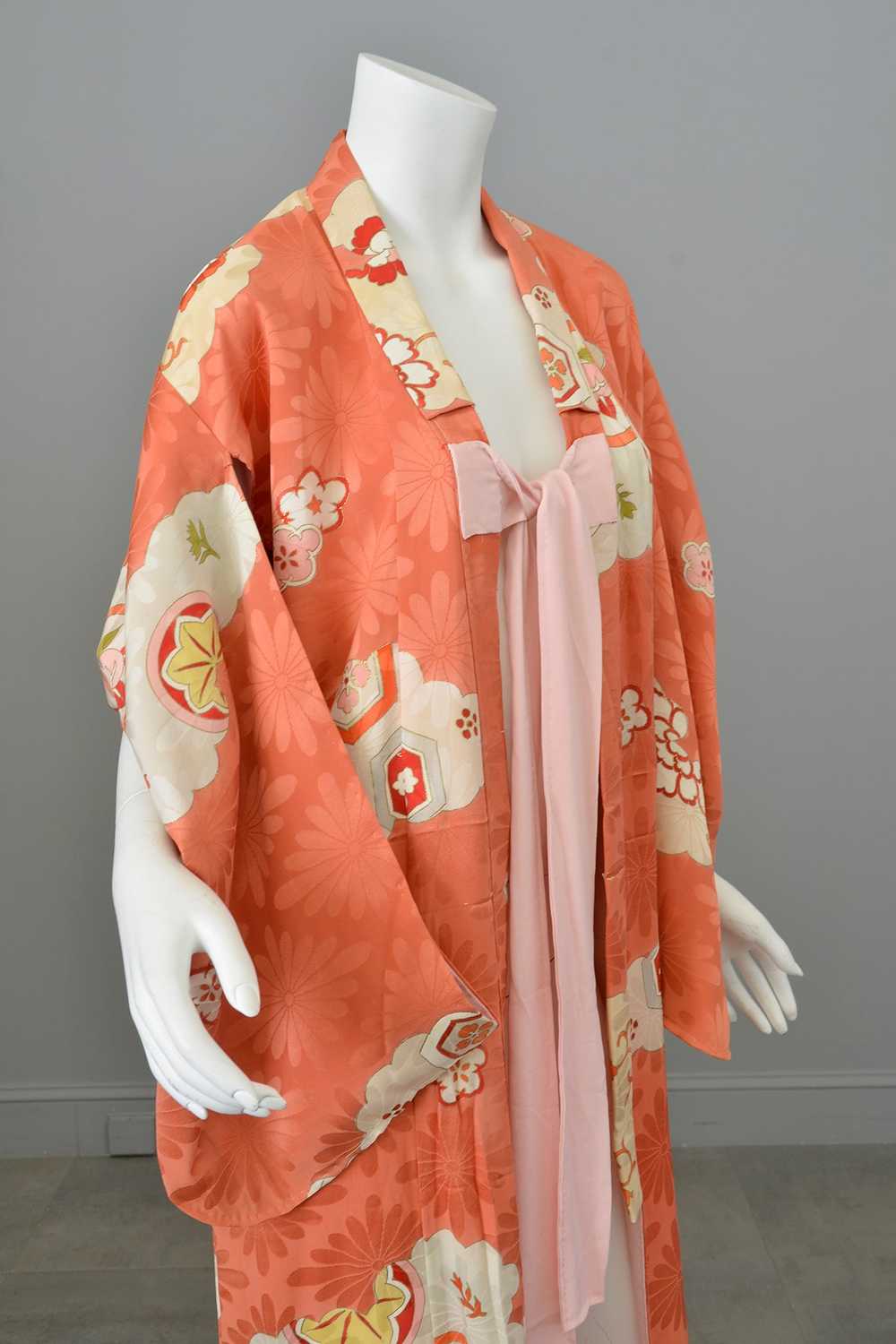 Vintage Kimono Coral and Pink Retro Floral and Cl… - image 8