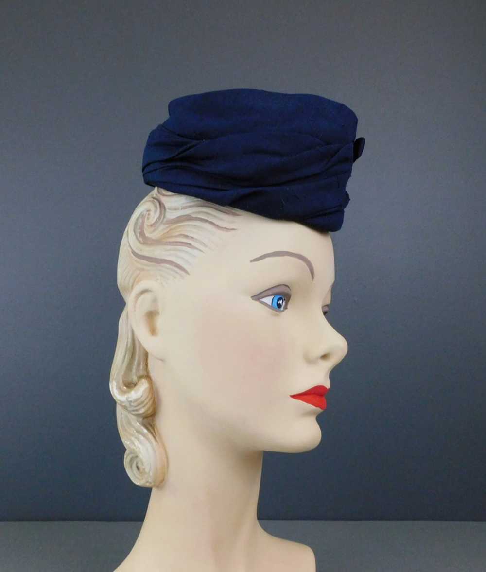 Vintage Dark Blue Fabric Topper Hat 1950s - image 5
