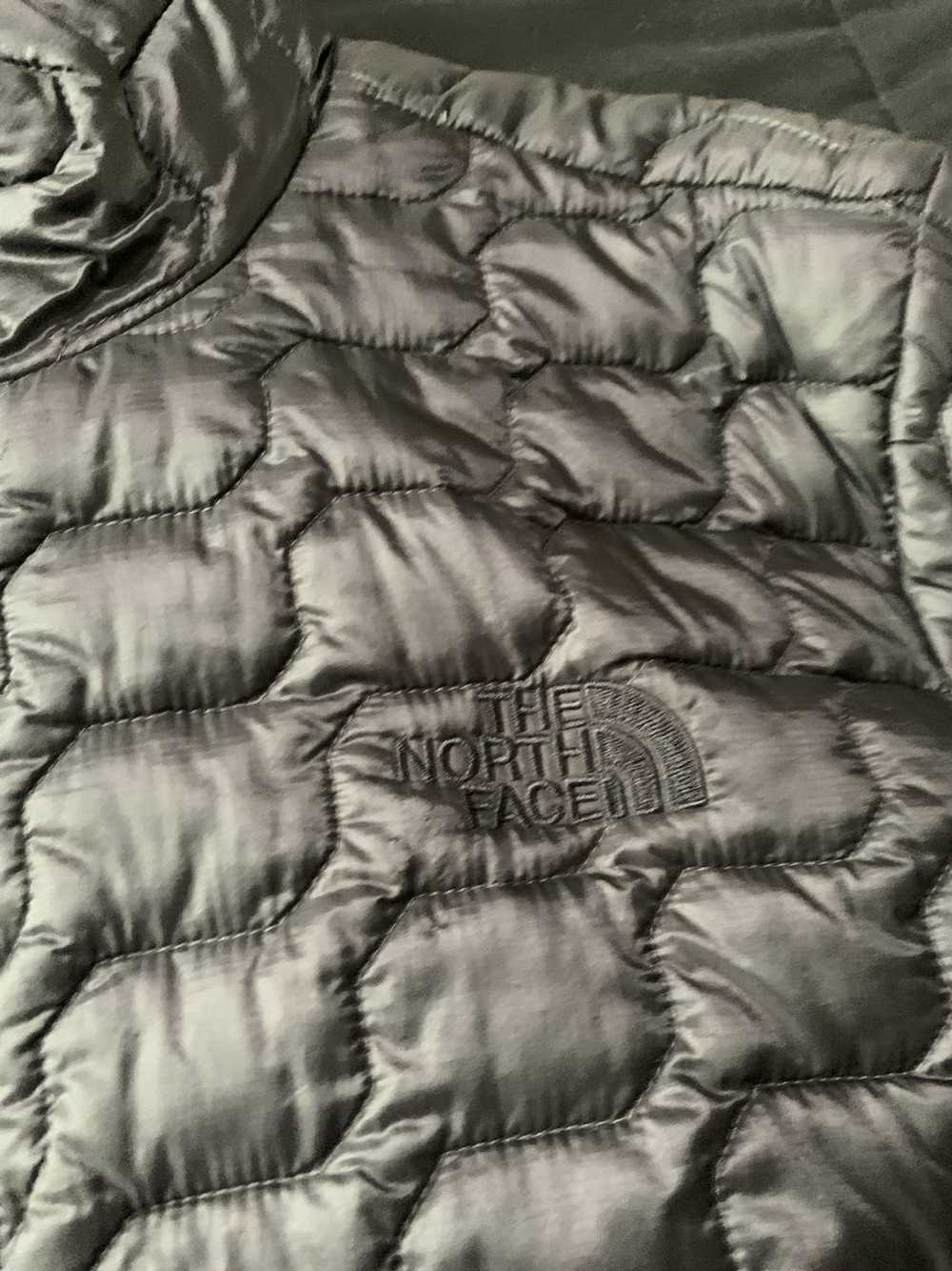 The North Face Black north face puffer jacket - image 3