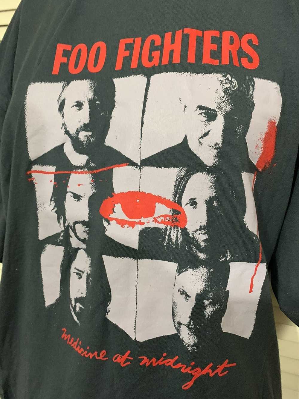 Band Tees × Tultex × Vintage Vintage Foo Fighters… - image 2