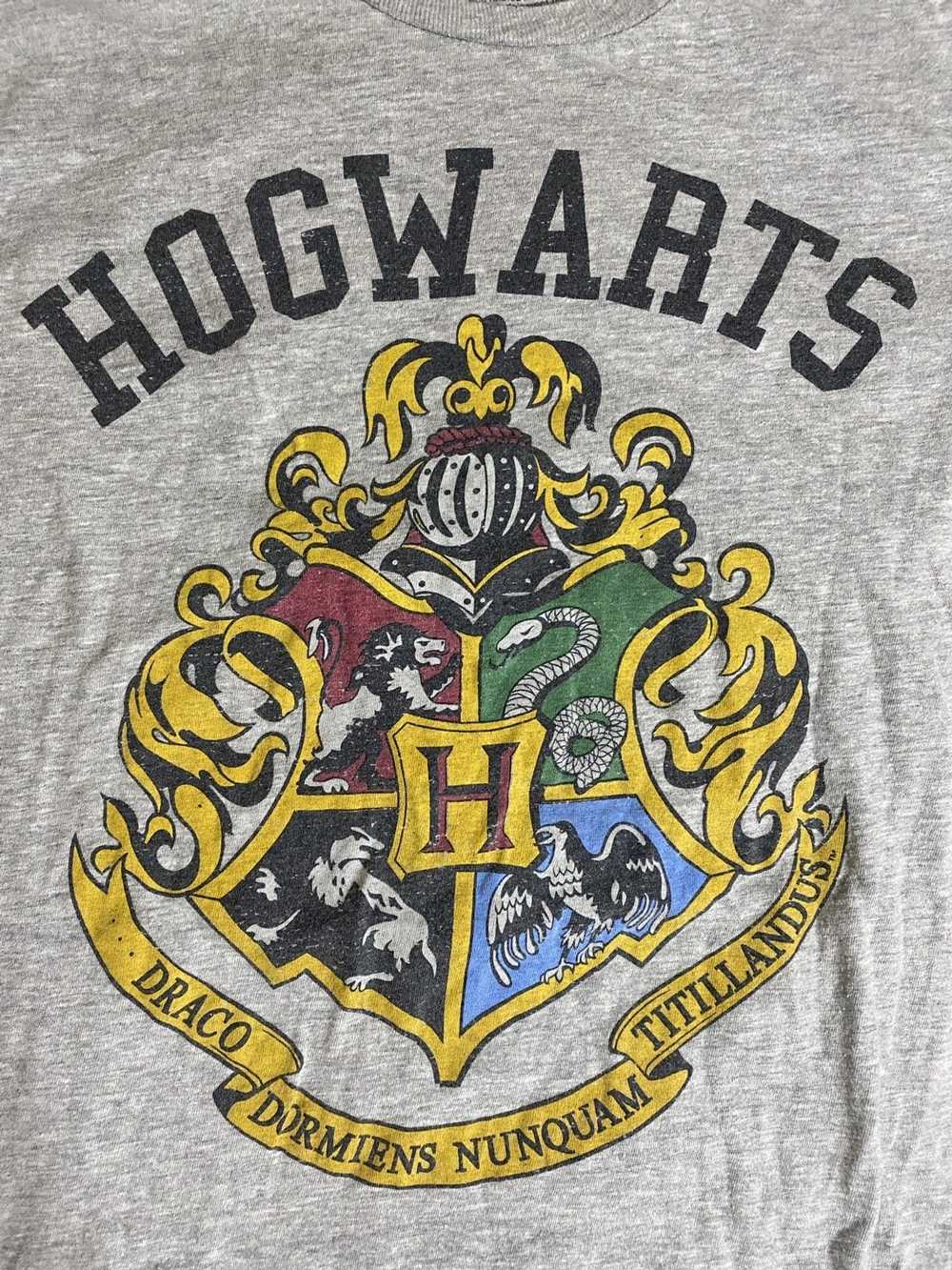 Vintage Hogwarts school Harry Potter Tee - image 2