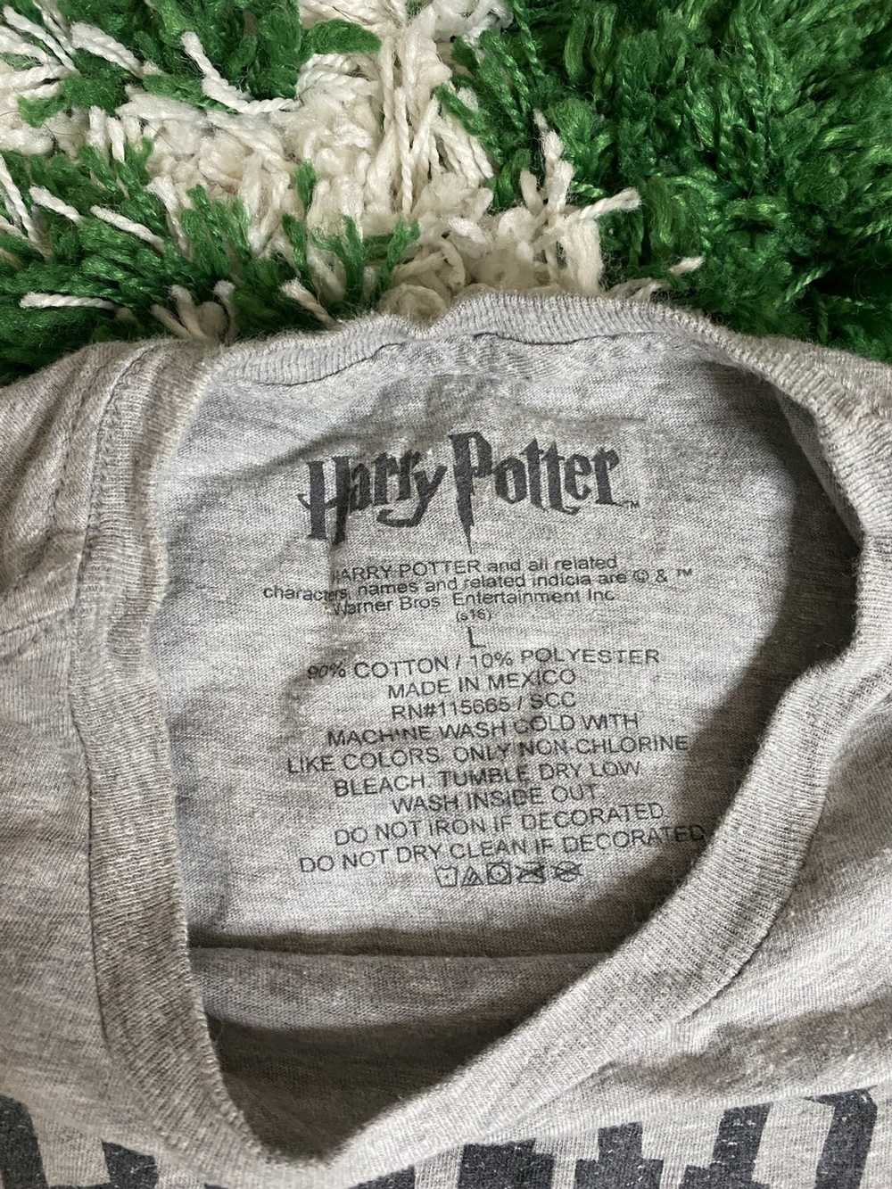 Vintage Hogwarts school Harry Potter Tee - image 3