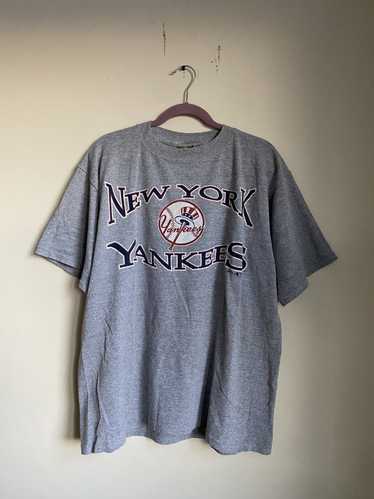 Vintage 90's MLB Grey NY Yankees Sleeveless T-shirt Size 